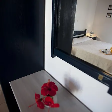 Lägenhetshotell Elisso's Philoxenia 3*