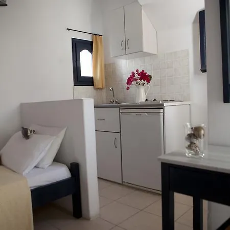 Elisso's Philoxenia Lägenhetshotell Agios Prokopios (Naxos)