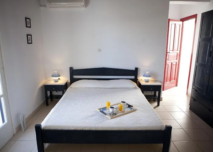 Elisso's Philoxenia 3* アギオス・プロコピオス